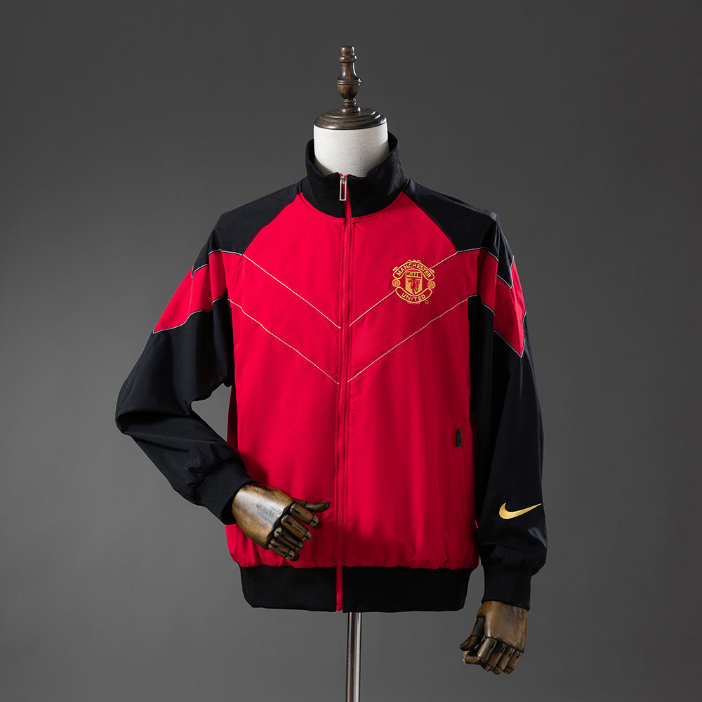 Manchester United 06/07 Jacket - Red