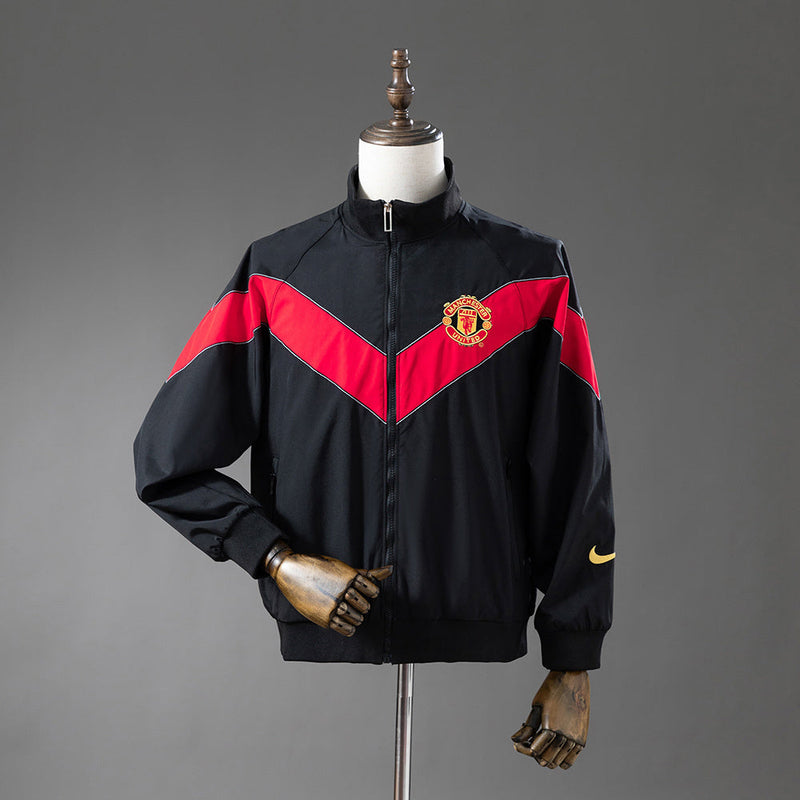 Manchester United 06/07 Jacket - Black
