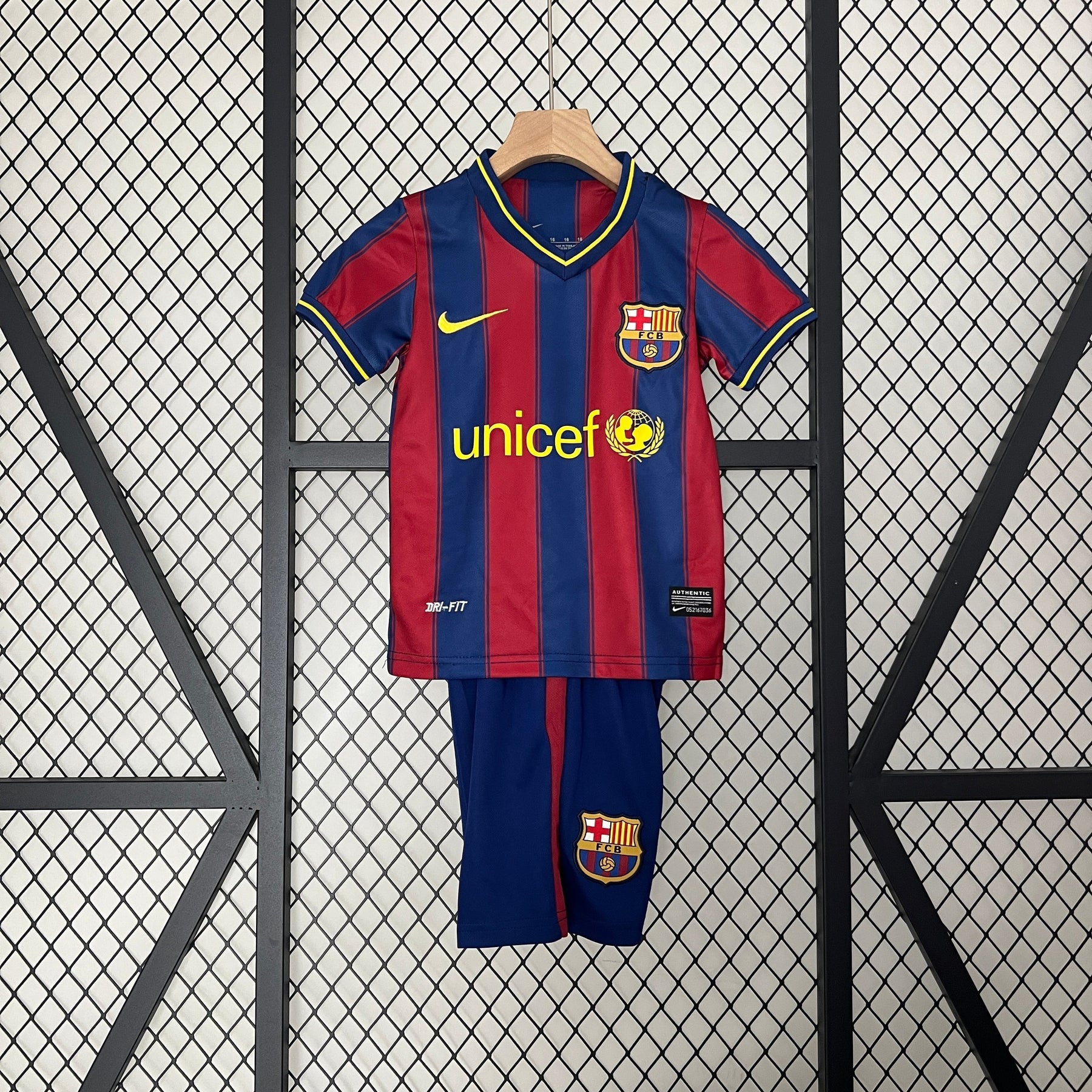 Barcelona I 09/10 - Kit Kids