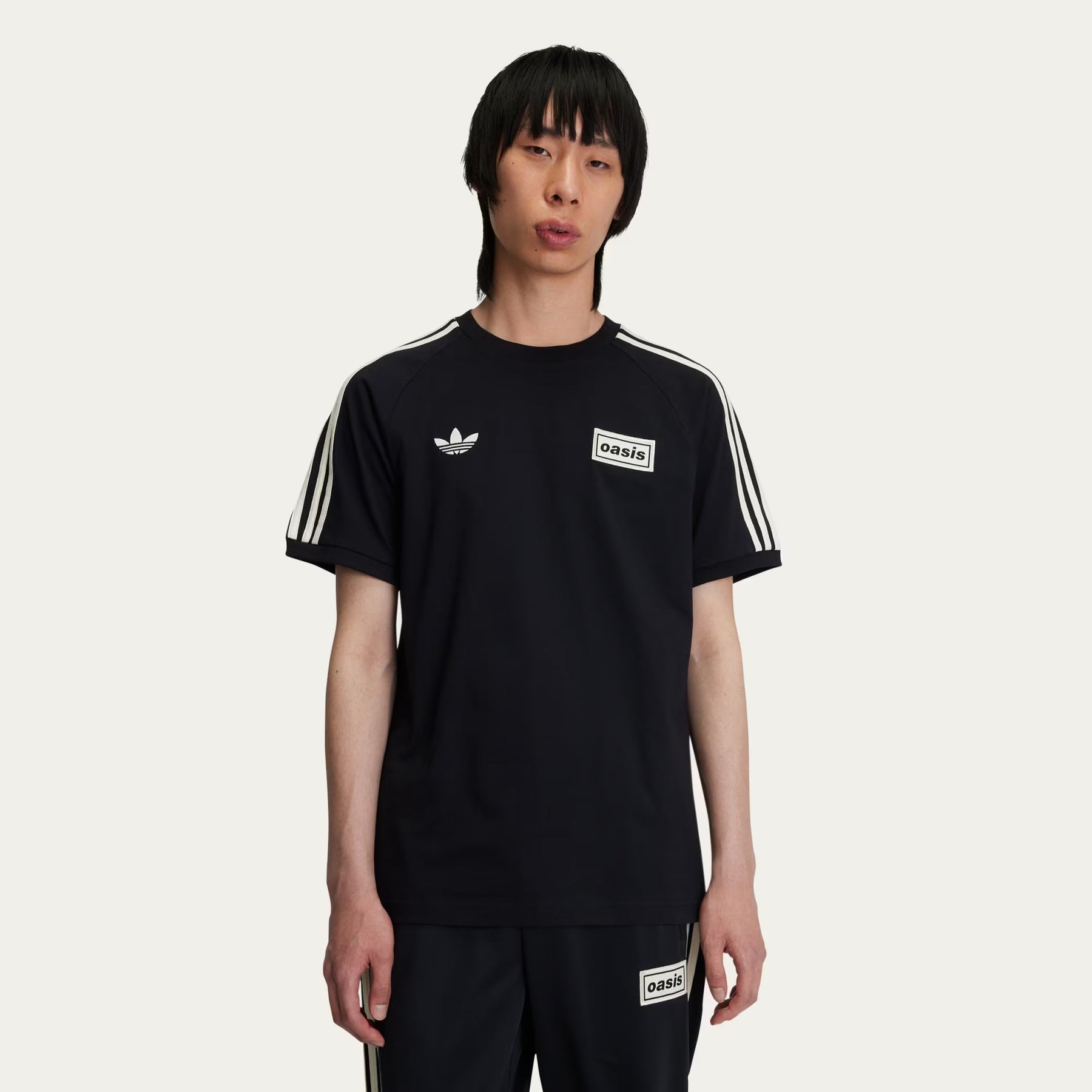 TOUR BLACK T-SHIRT